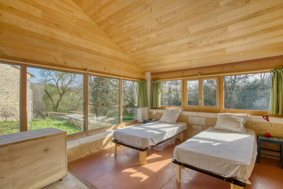 chambre avec vue sur parc hameau de la brousse